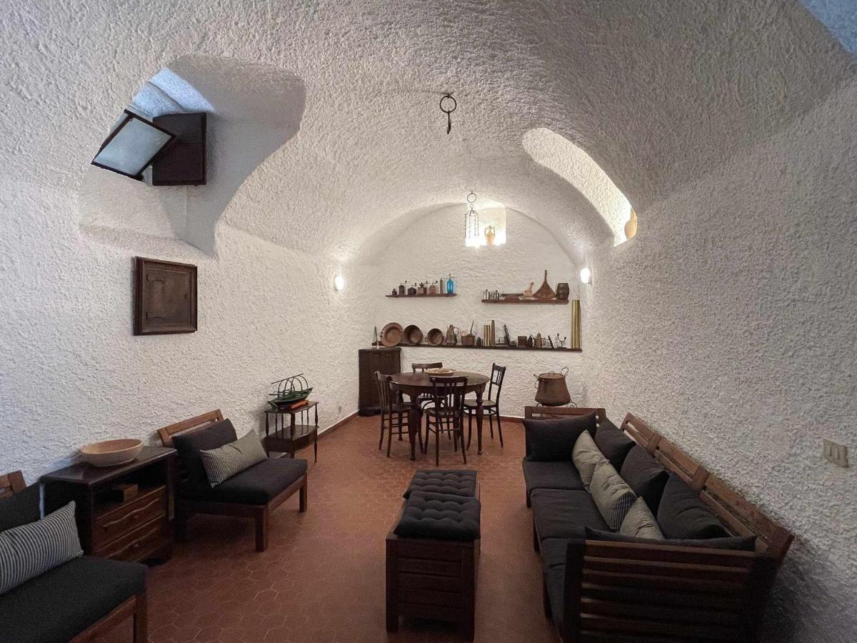 Il Convento Ancient Apartment With Private Garden เบลลาโจ ภายนอก รูปภาพ